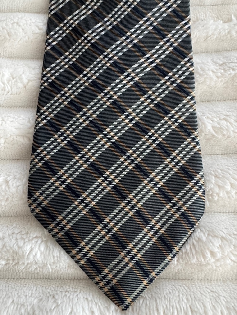 Sharp Style Tie Set - Picture 6 of 9